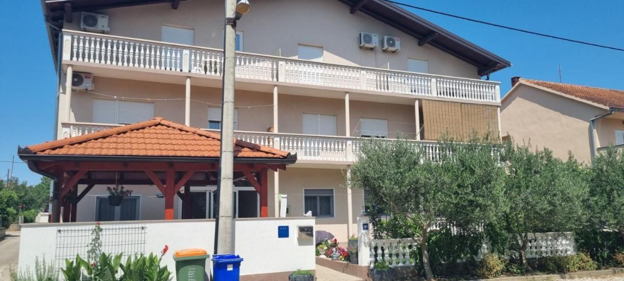 Apartmani Italo Biograd Na Moru Luaran gambar